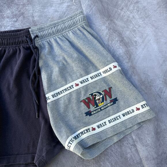 Men's Vintage 90's Mickey Inc. Walt Disney Athletic Department Sweat Shorts Sz L - Picture 5 of 5